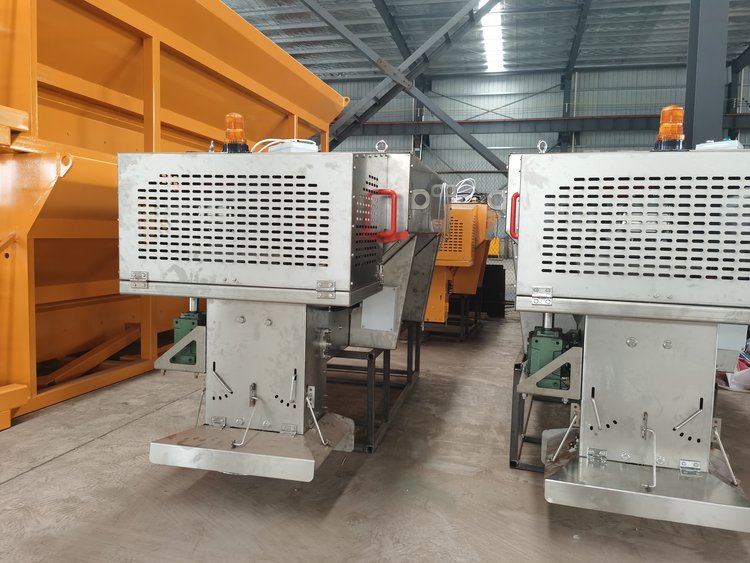 国六大通皮卡除雪车 前置2.3米除雪车后置1方不锈钢融雪撒布机图片5