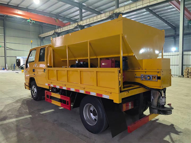 江铃双排除雪车图片3